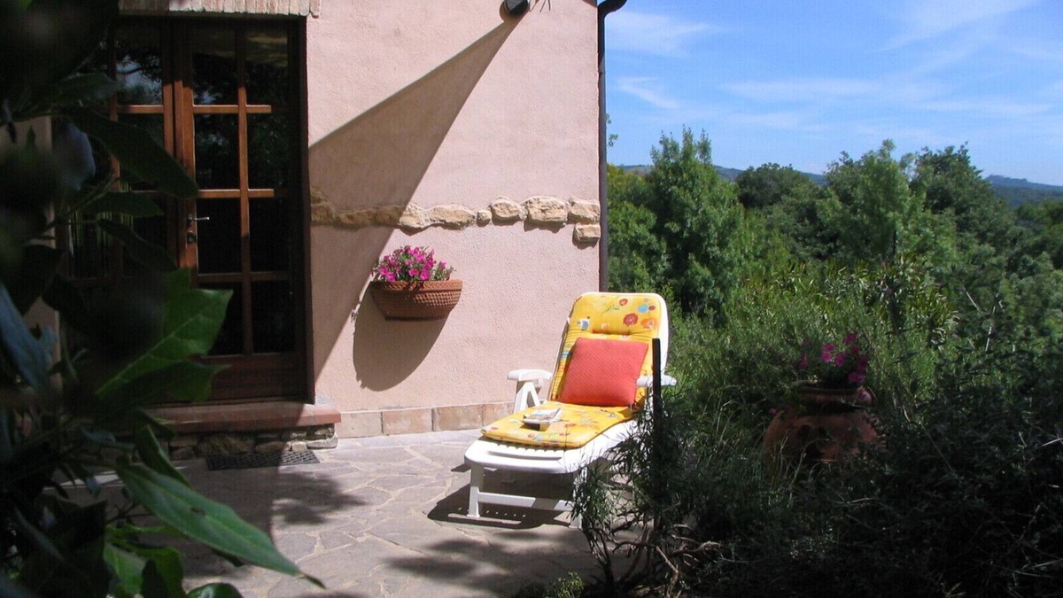 Civitella Paganico House | Holiday house for 2 pesons on small Estate with pool, near hot springs