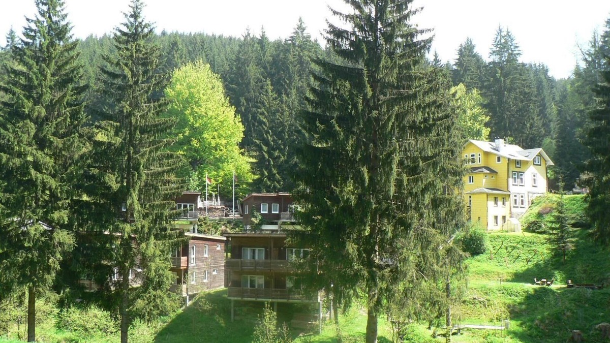 Grossbreitenbach House | Holiday house Altenfeld for 1 - 9 persons with 3 bedrooms - Holiday house