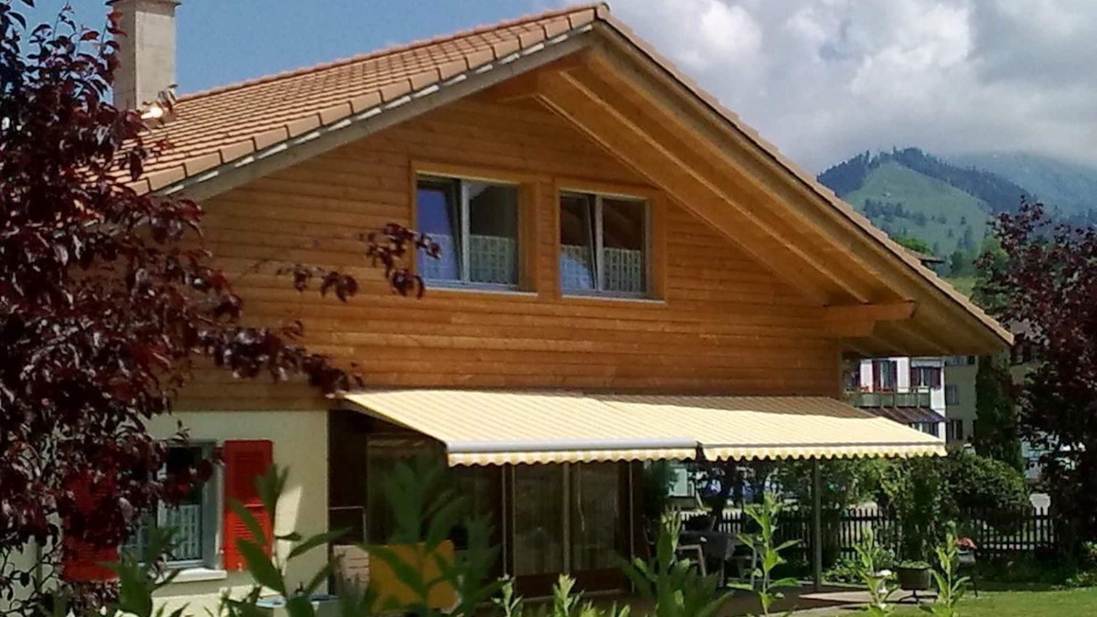 Aeschi bei Spiez House | Holiday house Aeschi b. Spiez for 1 - 6 persons with 3 bedrooms - Holiday house