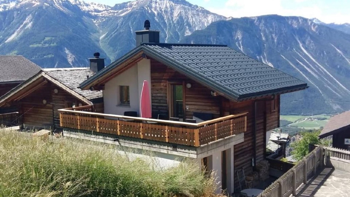 Albinen Ski Chalet | Holiday house Albinen for 1 - 4 persons with 2 bedrooms - Chalet