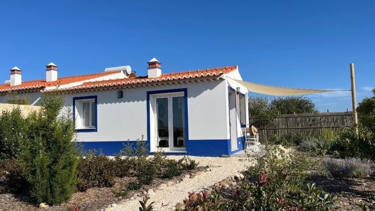 Cabeco de Aguia House | Holiday house Aljezur for 1 - 2 persons with 1 bedroom - Twin house