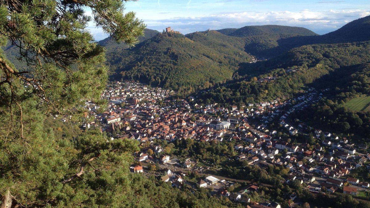 Annweiler am Trifels House | Holiday house Annweiler for 1 - 4 persons with 2 bedrooms - Holiday house
