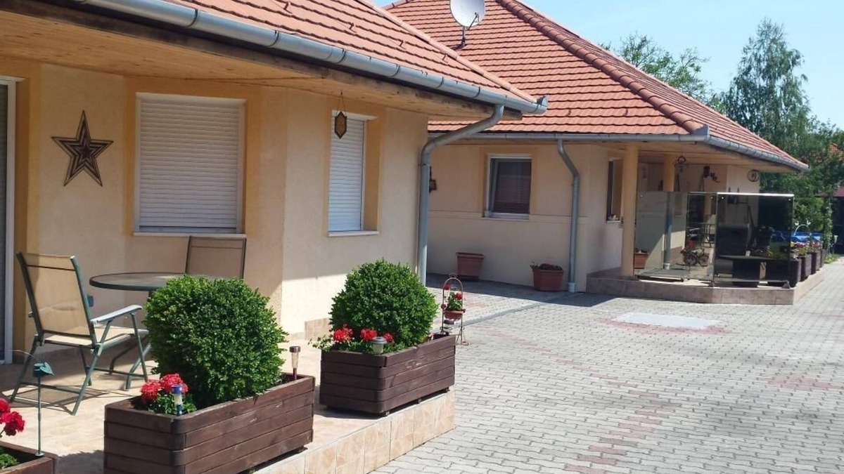 Balatonbereny House | Holiday house Balatonberény for 1 - 7 persons with 3 bedrooms - Holiday home
