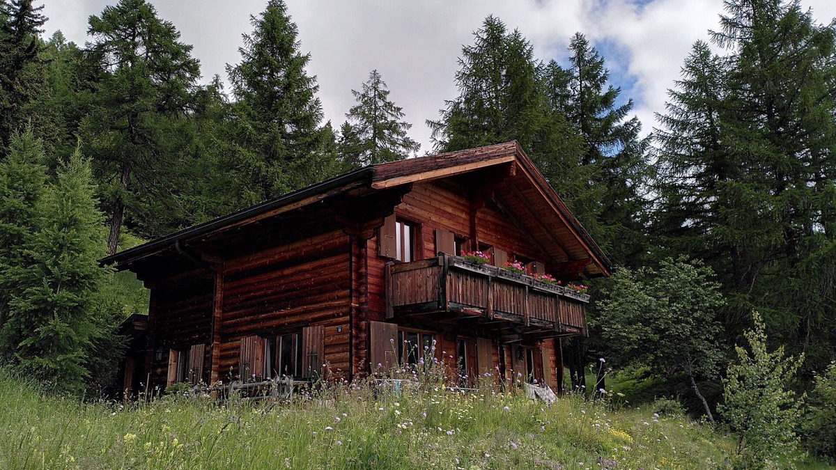 Bellwald Ski Chalet | Holiday house Bellwald for 1 - 6 persons with 3 bedrooms - Detached holiday house