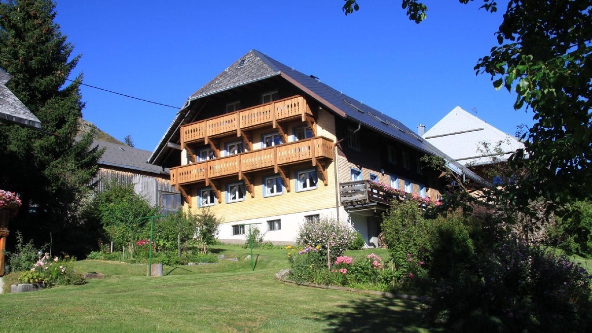 Bernau House | Holiday house Bernau for 1 - 12 persons with 6 bedrooms - Twin house