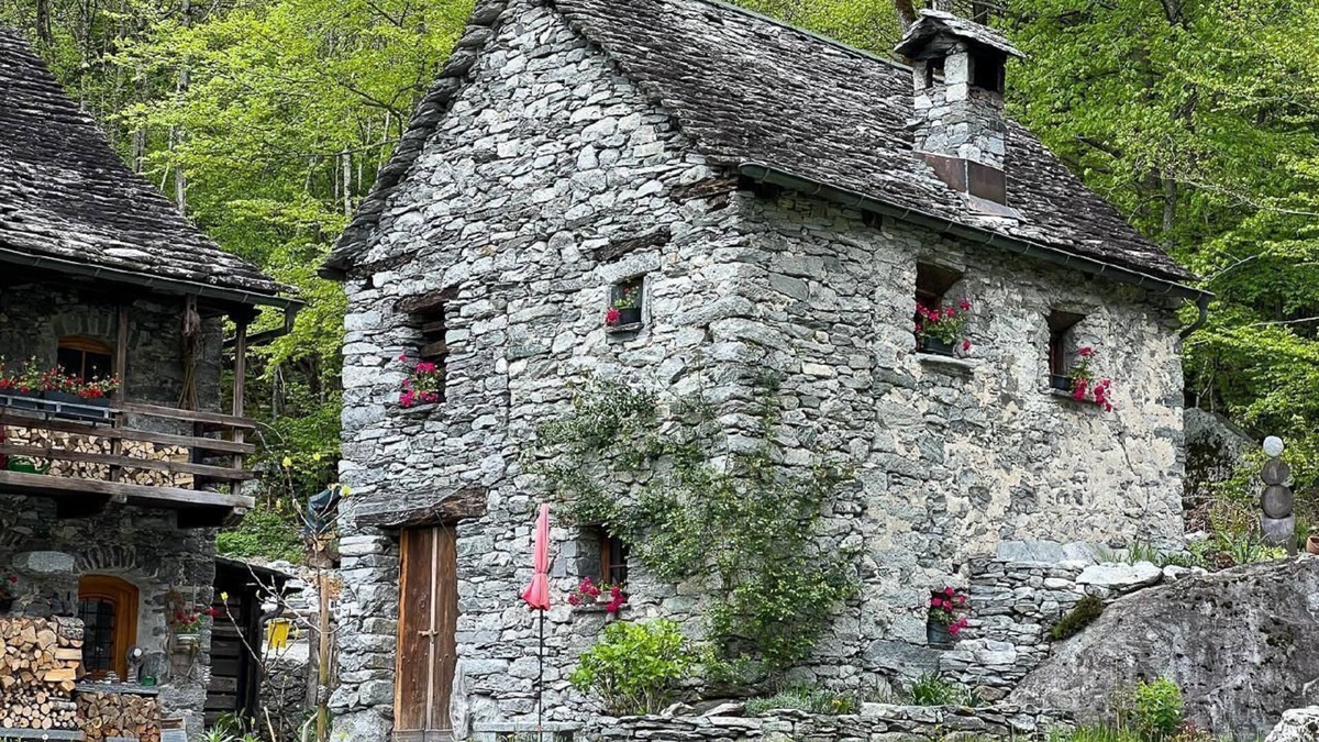 Cevio House | Holiday house Cavergno for 1 - 2 persons with 2 bedrooms - Holiday home