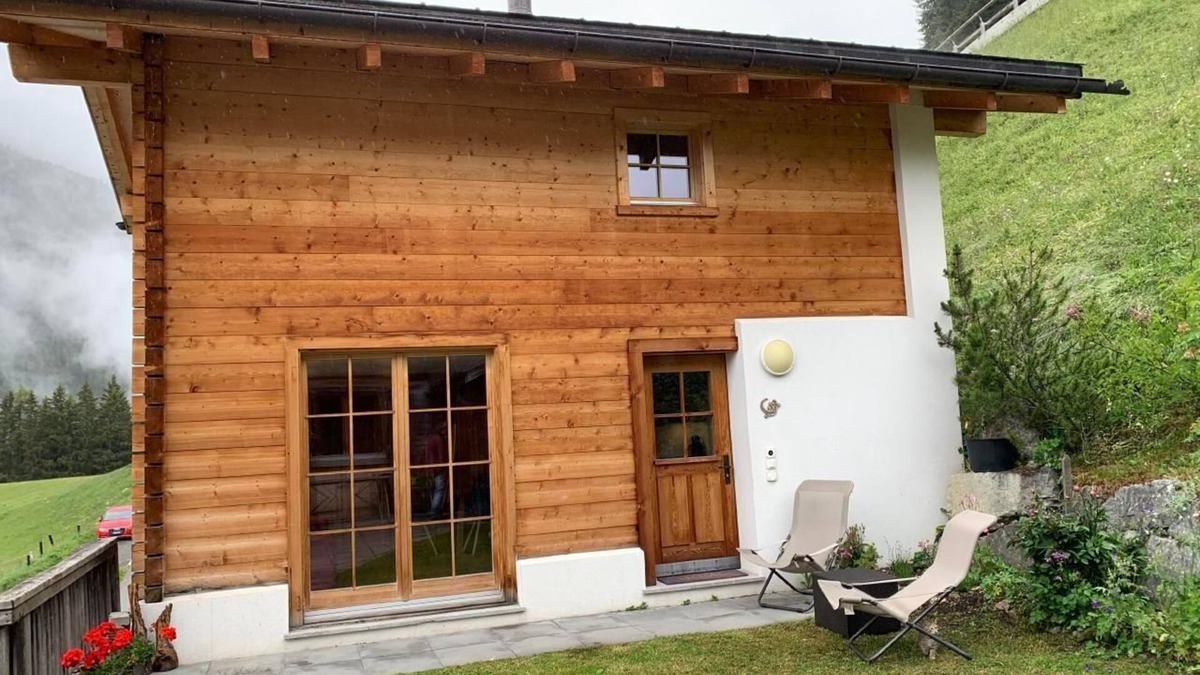 Monstein Ski Chalet | Holiday house Davos Monstein for 1 - 3 persons with 1 bedroom - Chalet