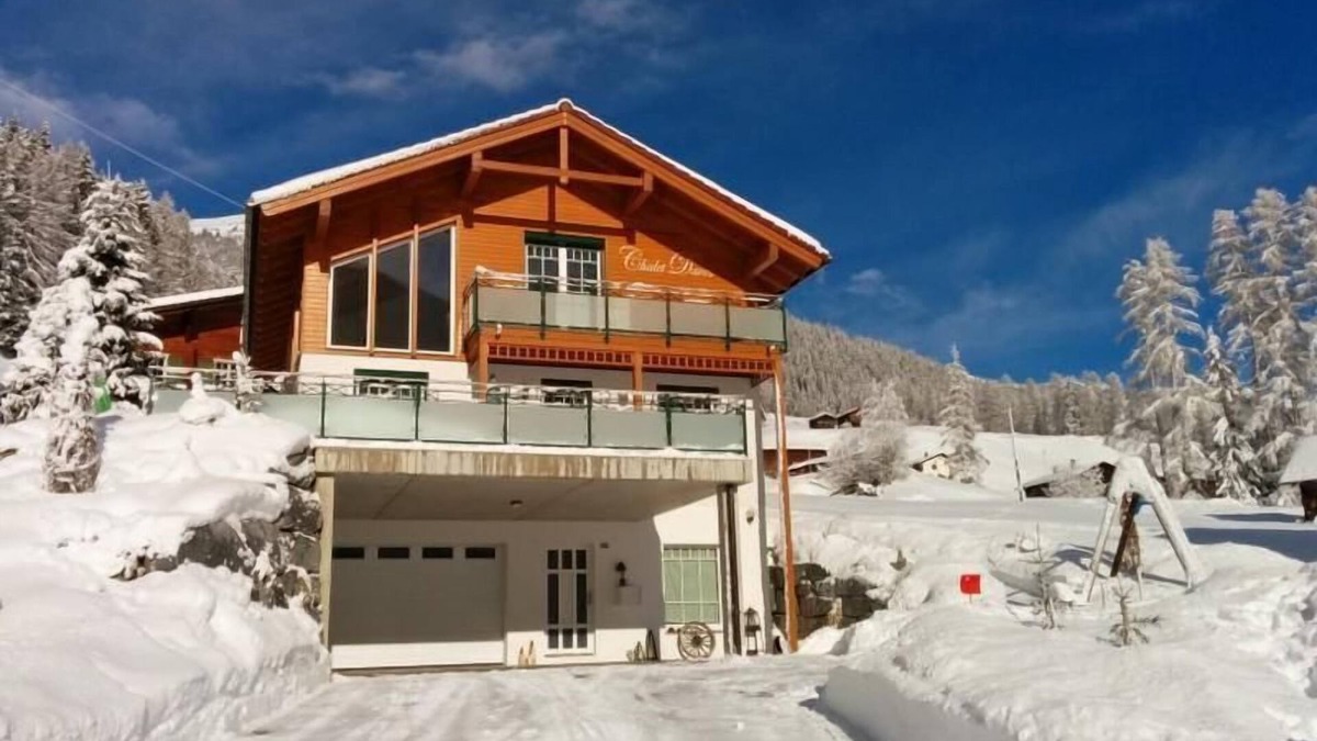 Davos Ski Chalet | Holiday house Davos Glaris for 1 - 6 persons with 3 bedrooms - Detached holiday house
