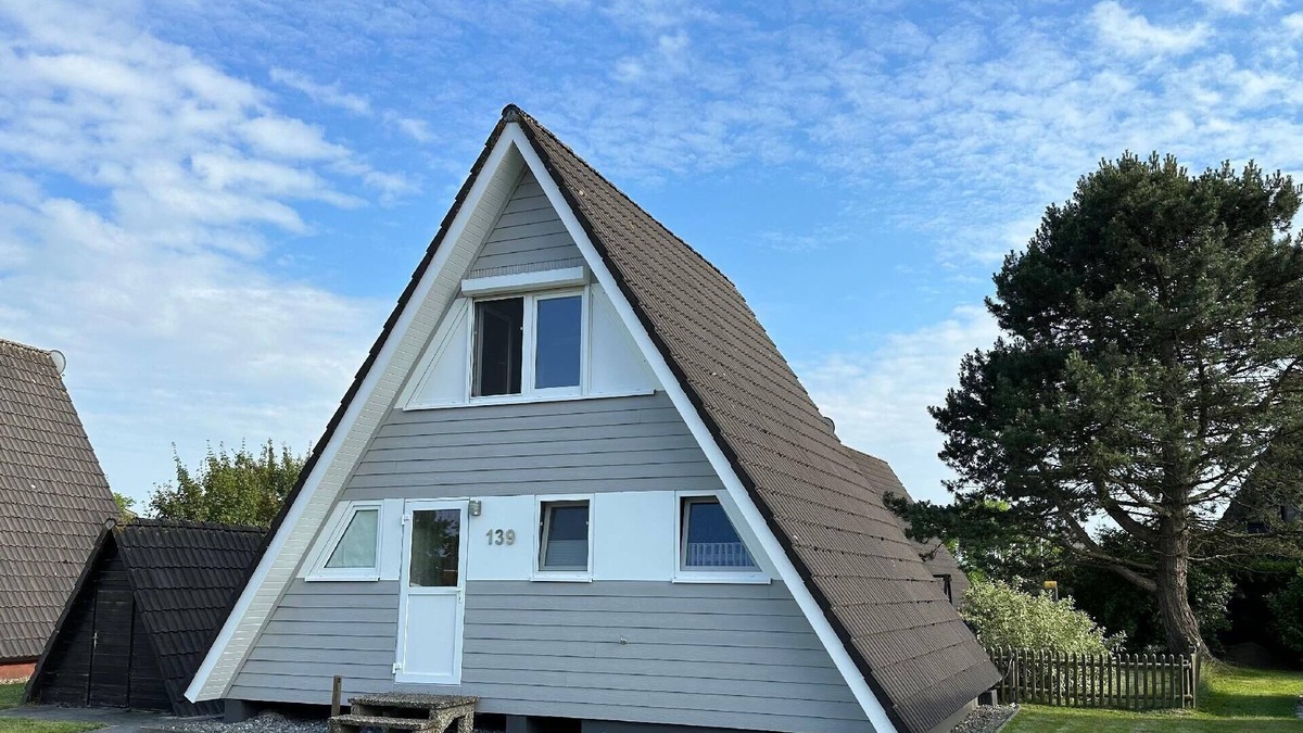 Butjadingen House | Holiday house Fedderwardersiel for 1 - 6 persons with 2 bedrooms - Holiday house