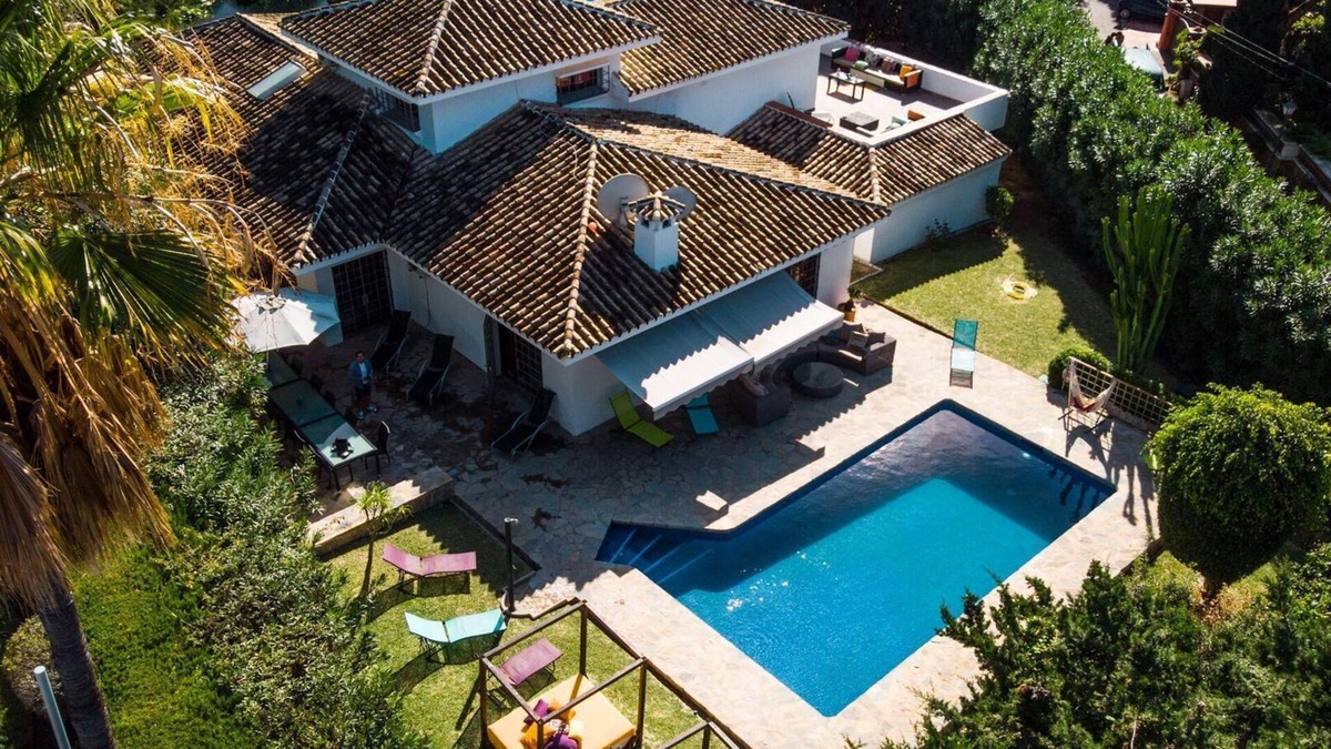 Urbanizacion el Rosario House | Holiday house Elveria for 1 - 20 persons with 10 bedrooms - Holiday house