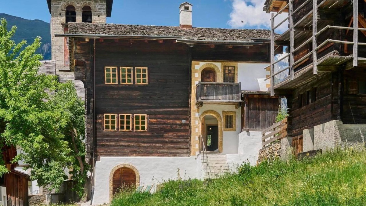 Ernen House | Holiday house Ernen for 1 - 6 persons with 4 bedrooms - Detached holiday house