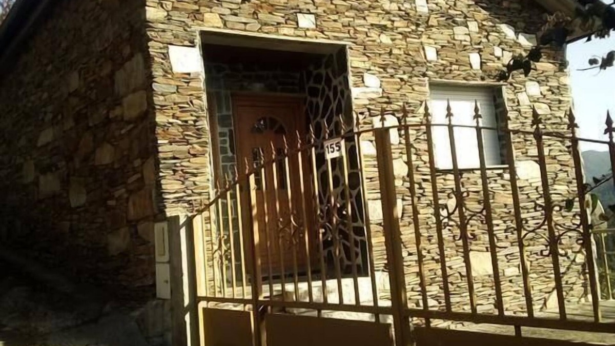 Castro Daire House | Holiday house Ester for 1 - 5 persons with 2 bedrooms - Holiday home