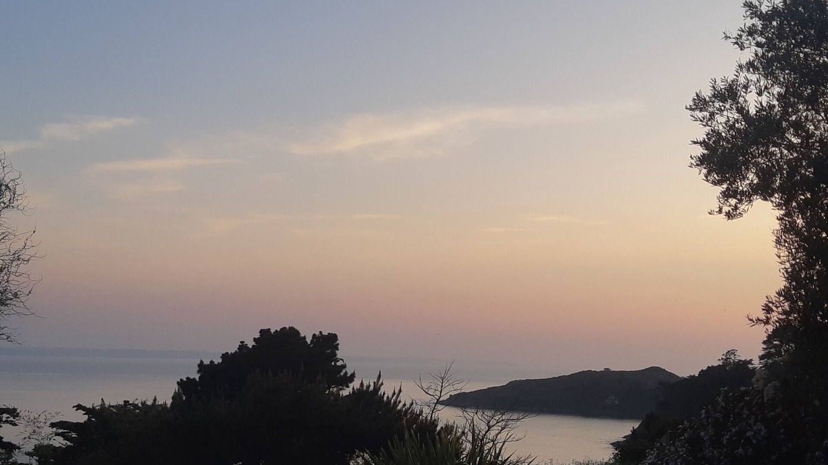 Cote de Granit Rose House | Holiday house facing the sea