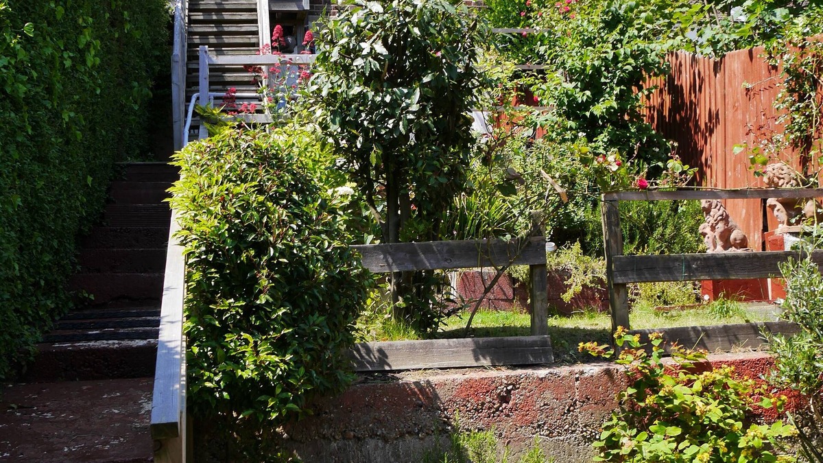 Hastings House | Holiday house in Hastings with veranda and garden, about 15 min walk to the beach