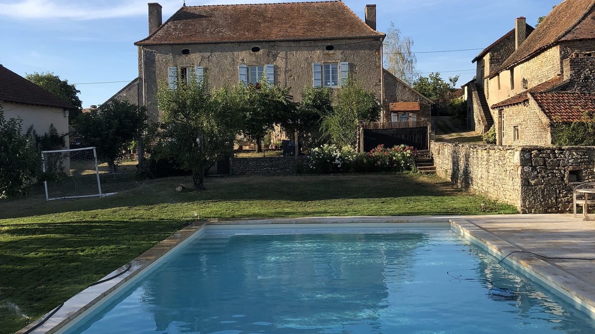 Saint-Ythaire House | Holiday house in South Burgundy