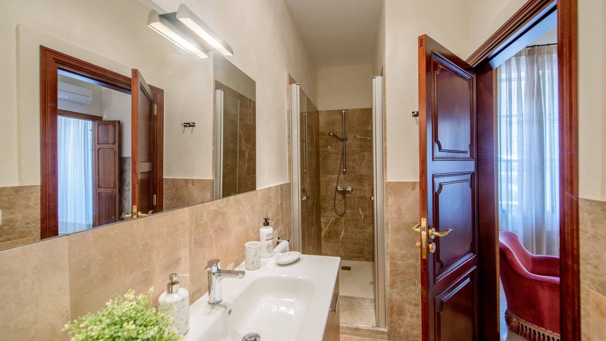 Pina House | HOLIDAY HOUSE IN THE TRANQUIL PUEBLO DE PINA