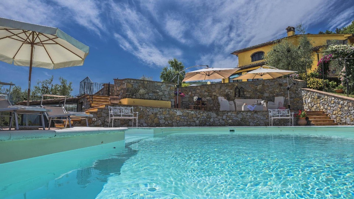 Casalguidi House | Holiday house Serravalle Pistoiese for 1 - 14 persons with 7 bedrooms - Holiday house