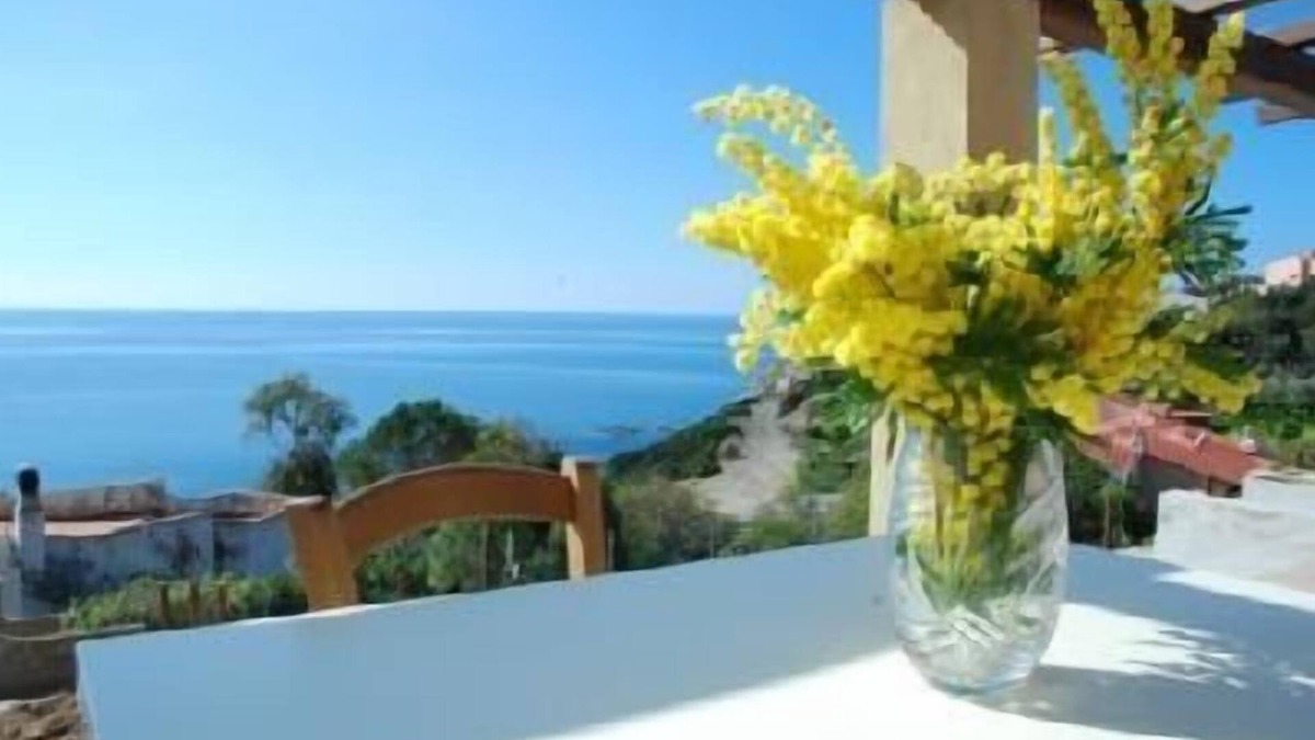 Torre dei Corsari House | Holiday house Torre dei Corsari for 1 - 5 persons with 2 bedrooms - Holiday home