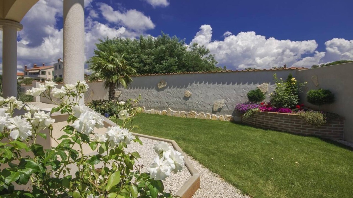 Kastelir House | Holiday house Kastelir for 1 - 10 persons with 5 bedrooms - Holiday home