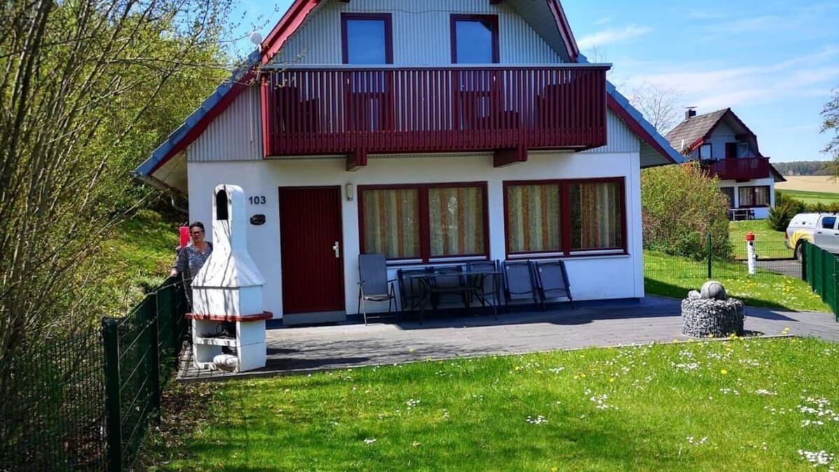 Reimboldshausen House | Holiday house Kirchheim for 1 - 6 persons with 3 bedrooms - Holiday house