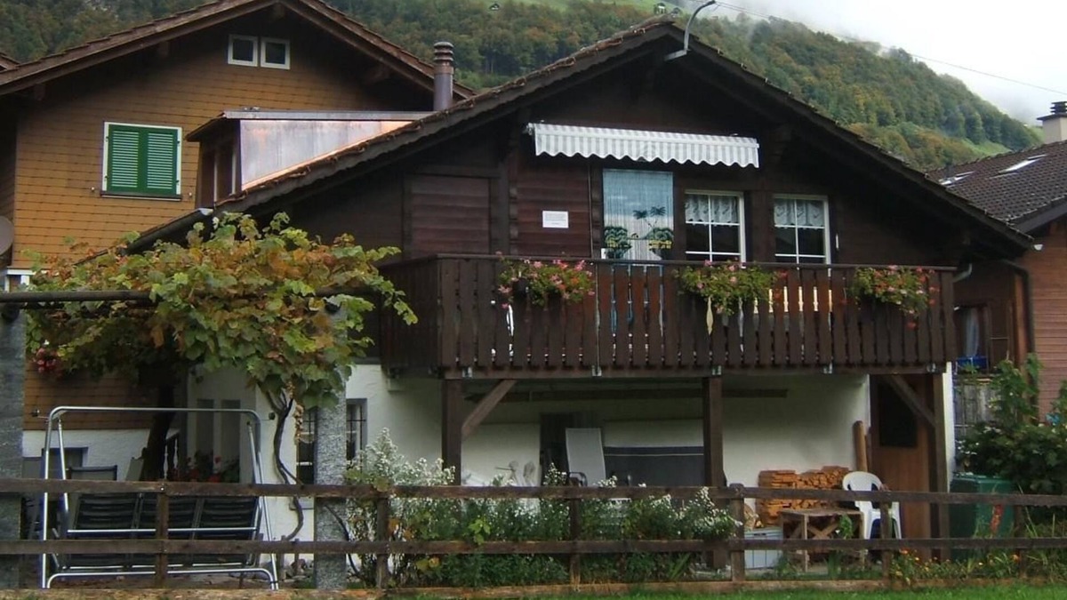 Lungern Ski Chalet | Holiday house Lungern for 1 - 4 persons with 2 bedrooms - Chalet