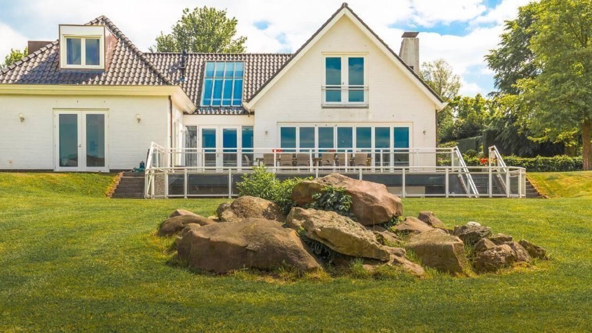 Mechelen House | Holiday house Mechelen for 1 - 18 persons with 7 bedrooms - Luxury holiday home