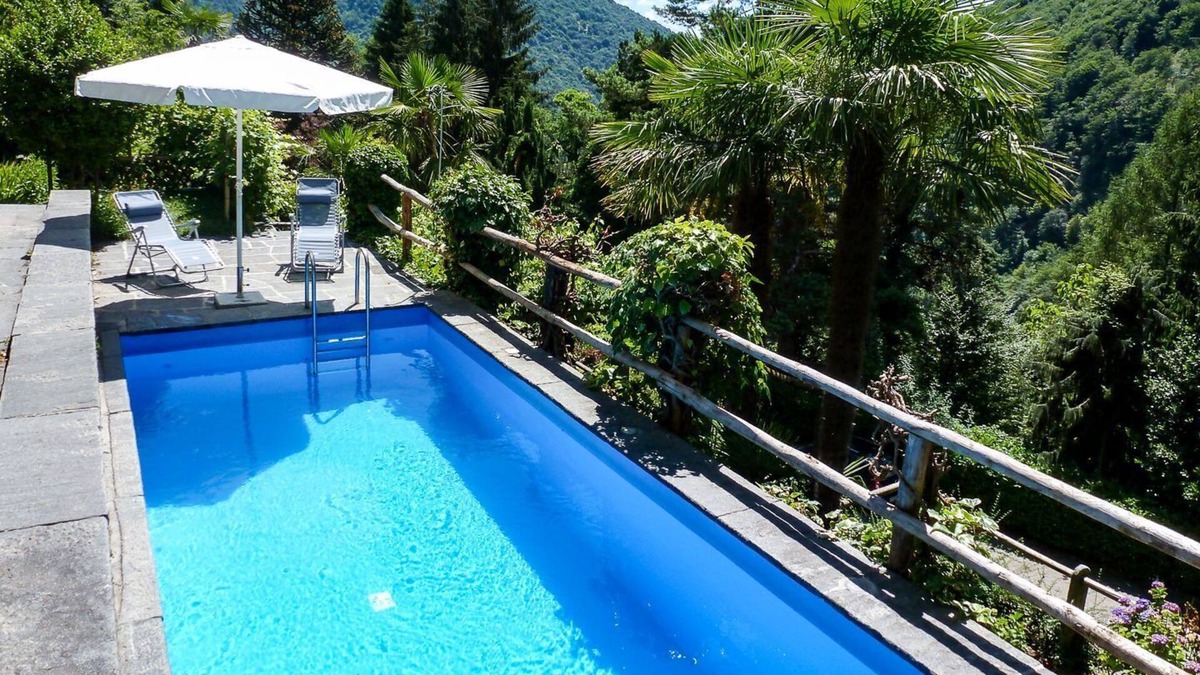 Mergoscia Ski Chalet | Holiday house Mergoscia for 1 - 4 persons with 2 bedrooms - Chalet