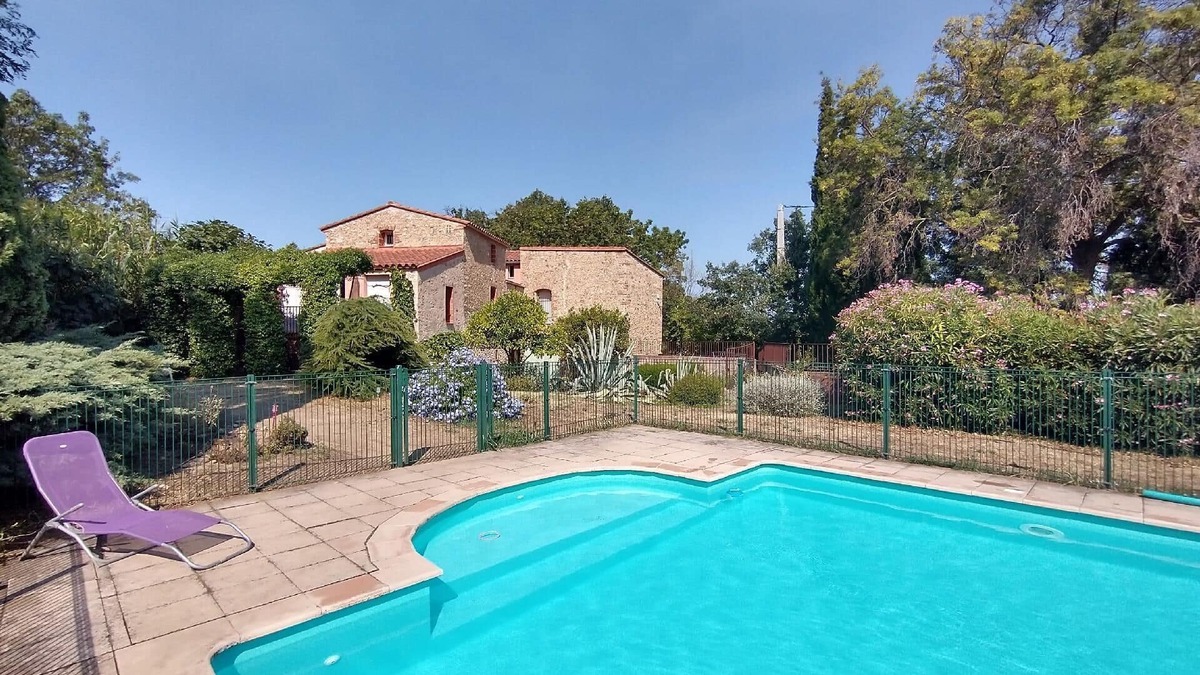 Millas House | Holiday house Millas for 1 - 15 persons with 5 bedrooms - Holiday house