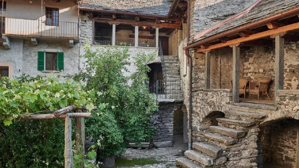 Aurigeno House | Holiday house Moghegno for 1 - 3 persons with 2 bedrooms - Holiday home