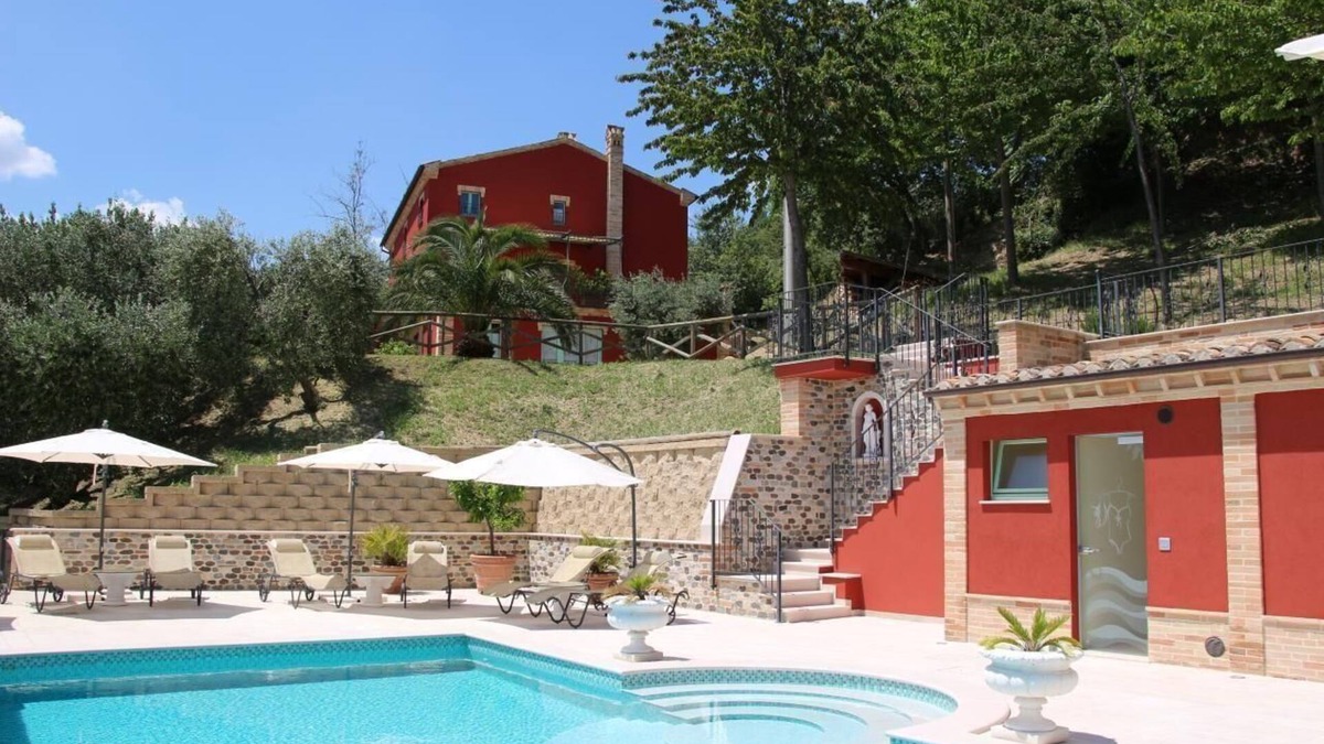 Monsampietro Morico House | Holiday house Monte Rinaldo for 1 - 12 persons with 6 bedrooms - Luxury holiday home