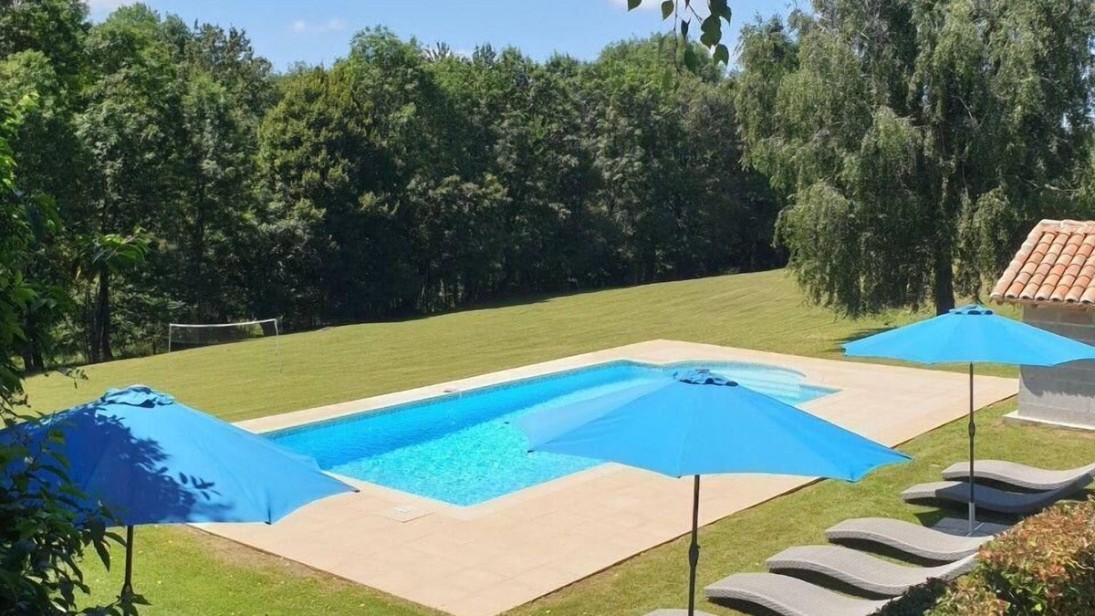Saint-Barthelemy-de-Bussiere House | Holiday house Piégut Pluviers for 1 - 6 persons with 3 bedrooms - Twin house
