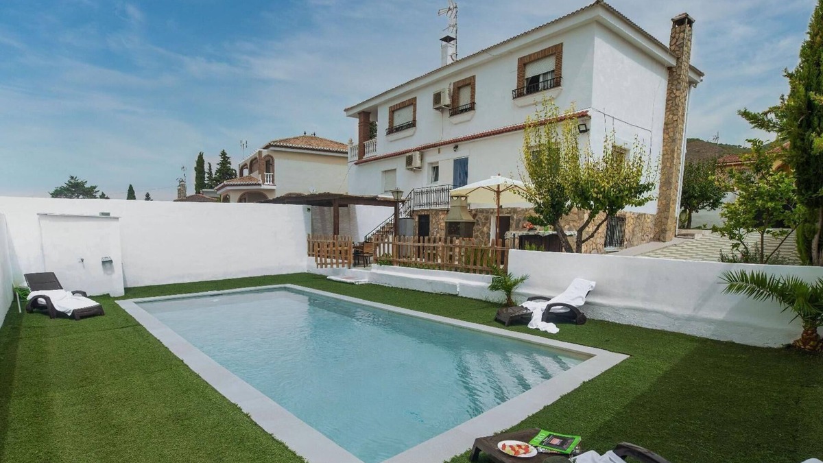 Padul House | Holiday house Padul for 1 - 13 persons with 6 bedrooms - Holiday house