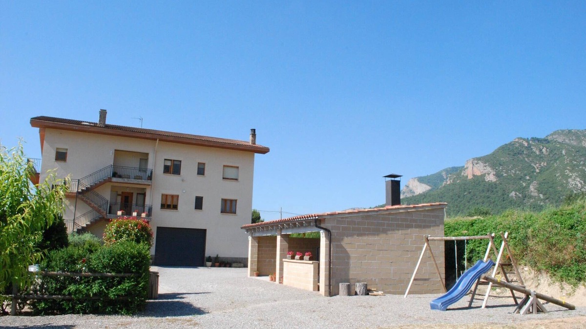 Trago House | Holiday house Peramola for 1 - 4 persons with 2 bedrooms - Holiday home