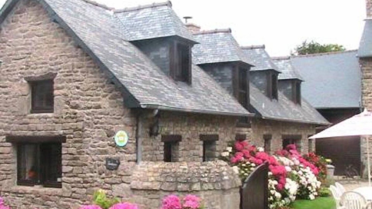 Plehedel House | Holiday house Pléhédel for 1 - 4 persons with 3 bedrooms - Holiday house