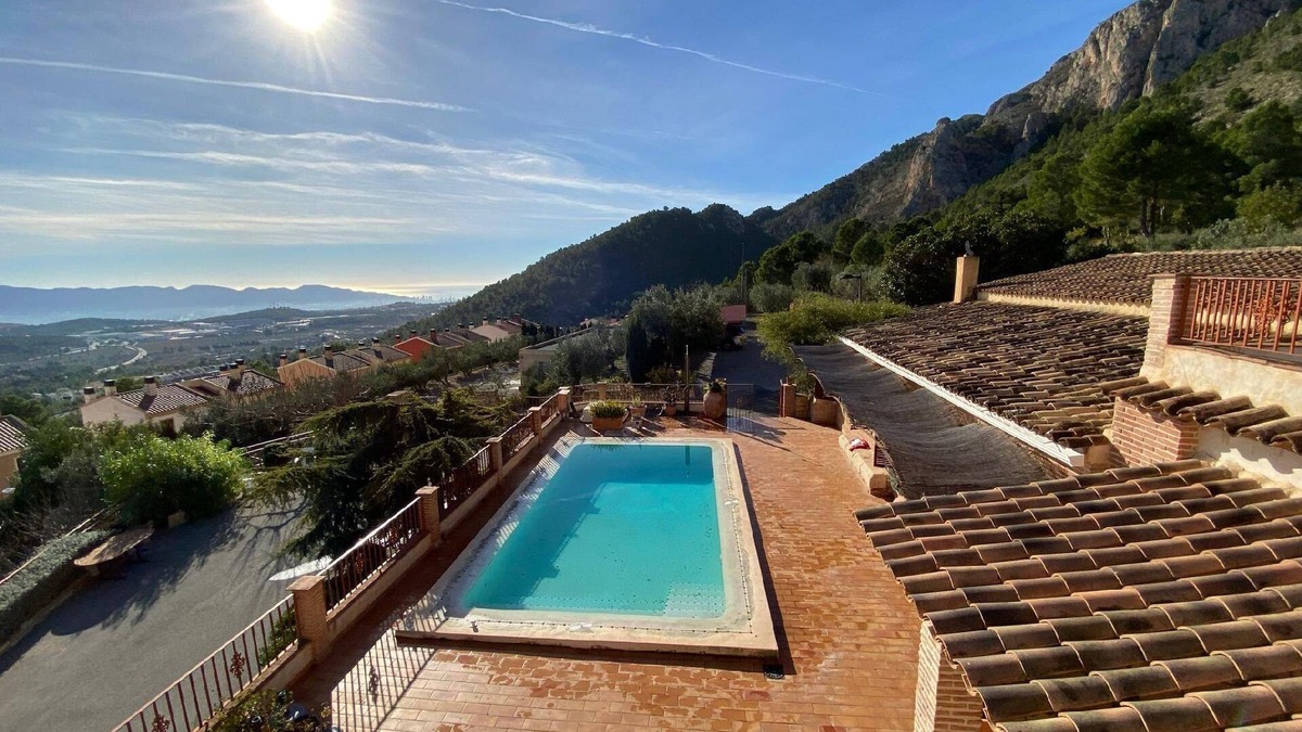 Polop House | Holiday house Polop for 1 - 10 persons with 5 bedrooms - Holiday home