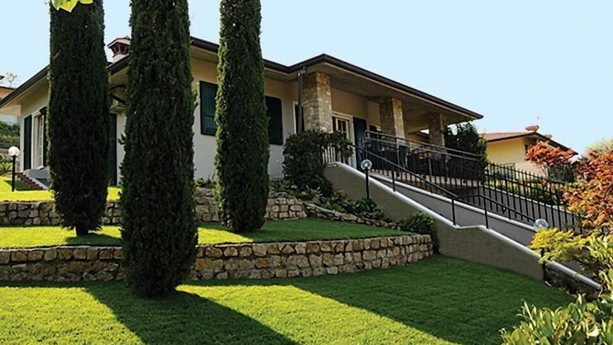 Pozzolengo House | Holiday house Pozzolengo for 1 - 12 persons with 6 bedrooms - Holiday house