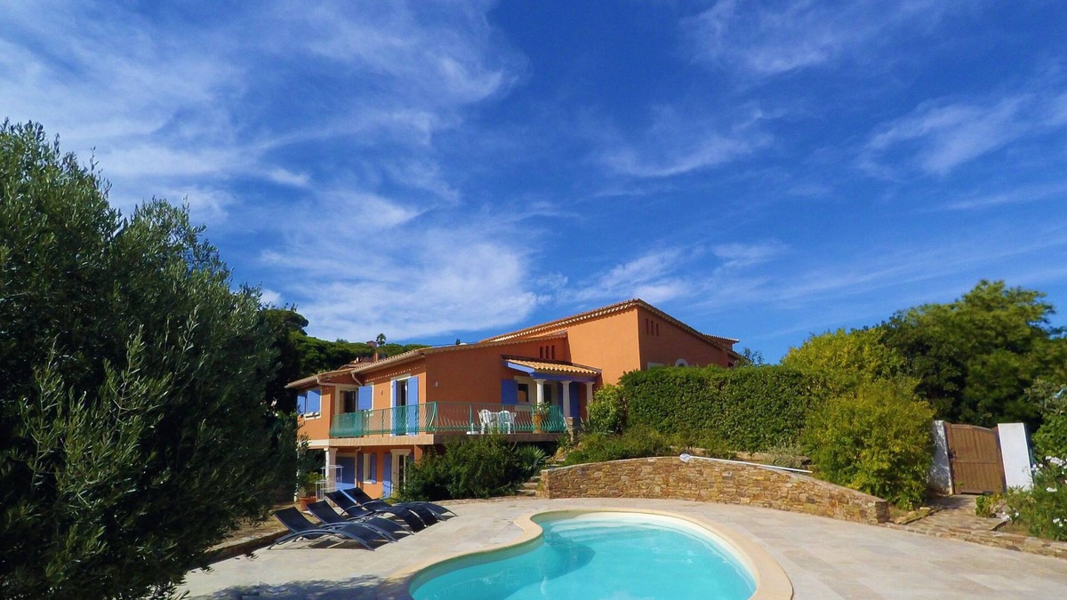 Plage de la Garonnette House | Holiday house Sainte-Maxime for 1 - 4 persons with 2 bedrooms - Row house
