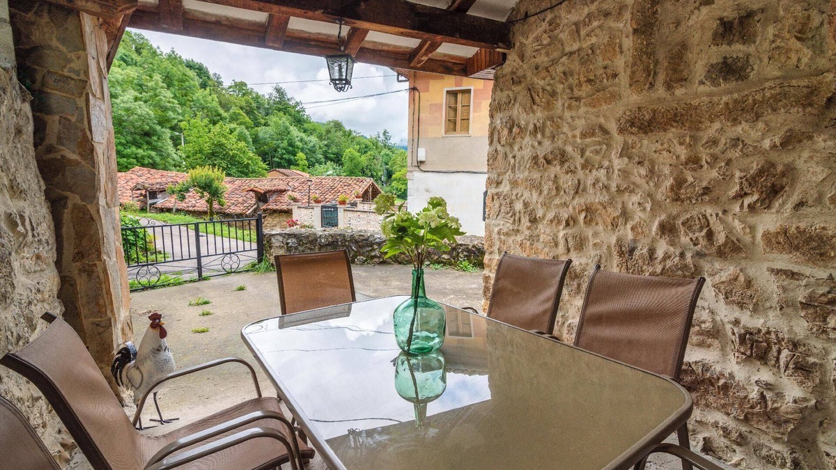 Fresnedo House | Holiday house San Martin de Teverga for 1 - 5 persons with 2 bedrooms - Twin house