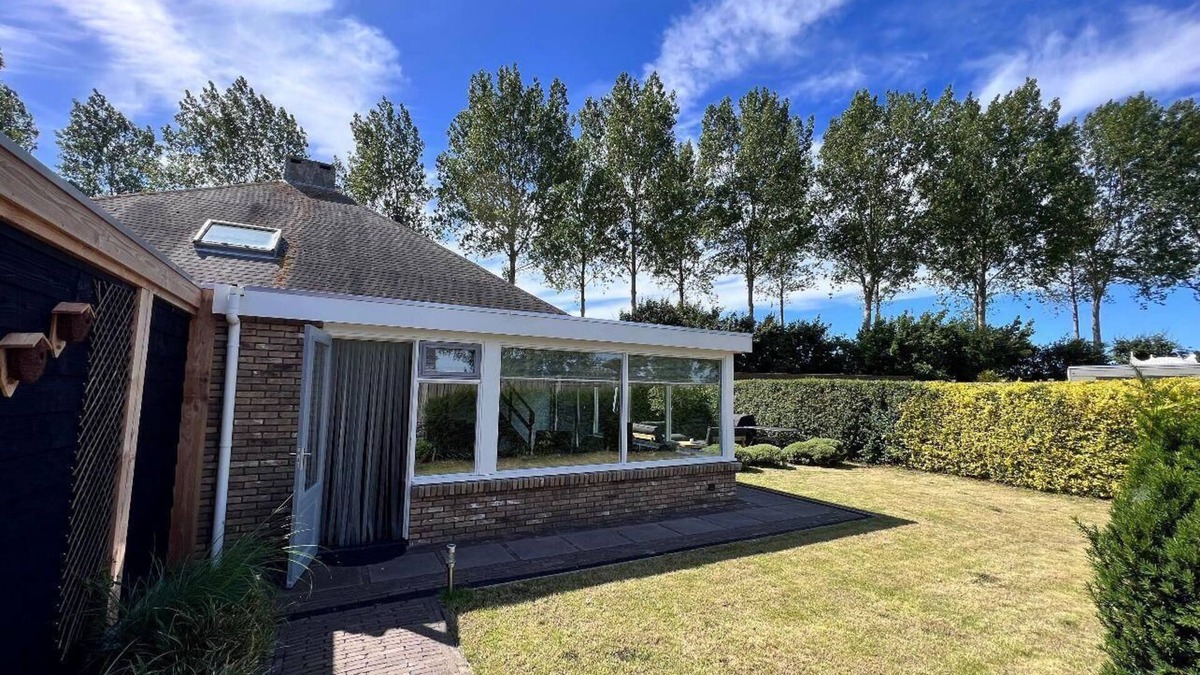 Stavenisse House | Holiday house Stavenisse for 1 - 4 persons with 2 bedrooms - Twin house