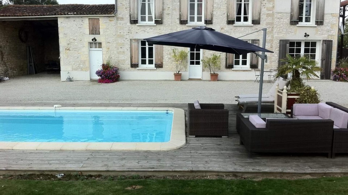 Varzay House | Holiday house Varzay for 1 - 9 persons with 4 bedrooms - Holiday home