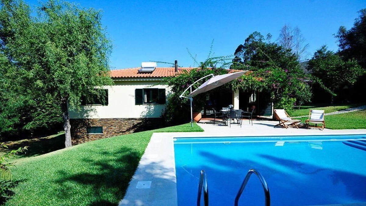 Venade House | Holiday house Venade for 1 - 8 persons with 4 bedrooms - Holiday house