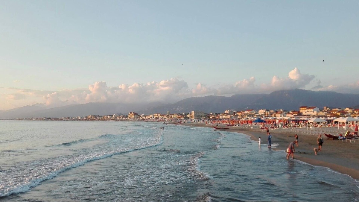 Ex Campo d'Aviazione House | Holiday house Viareggio for 1 - 4 persons with 2 bedrooms - Holiday home