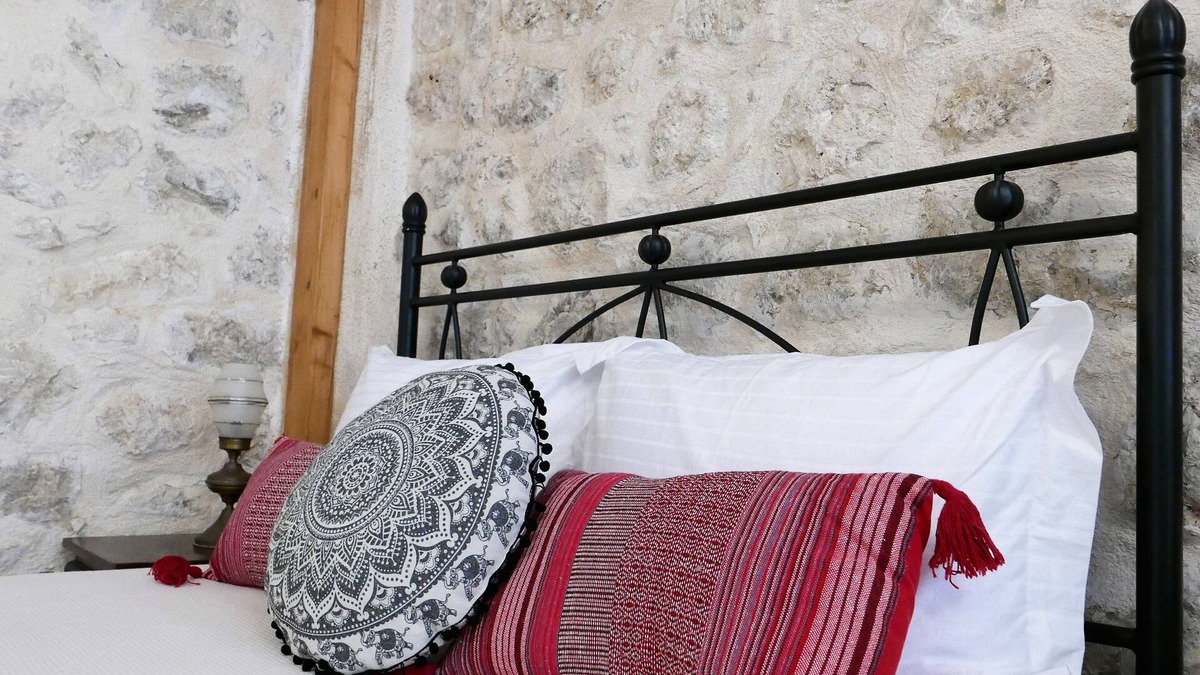 Fternon House | Holiday house w/sea view, garden, bbq and parking! Ideal for families up to 6!