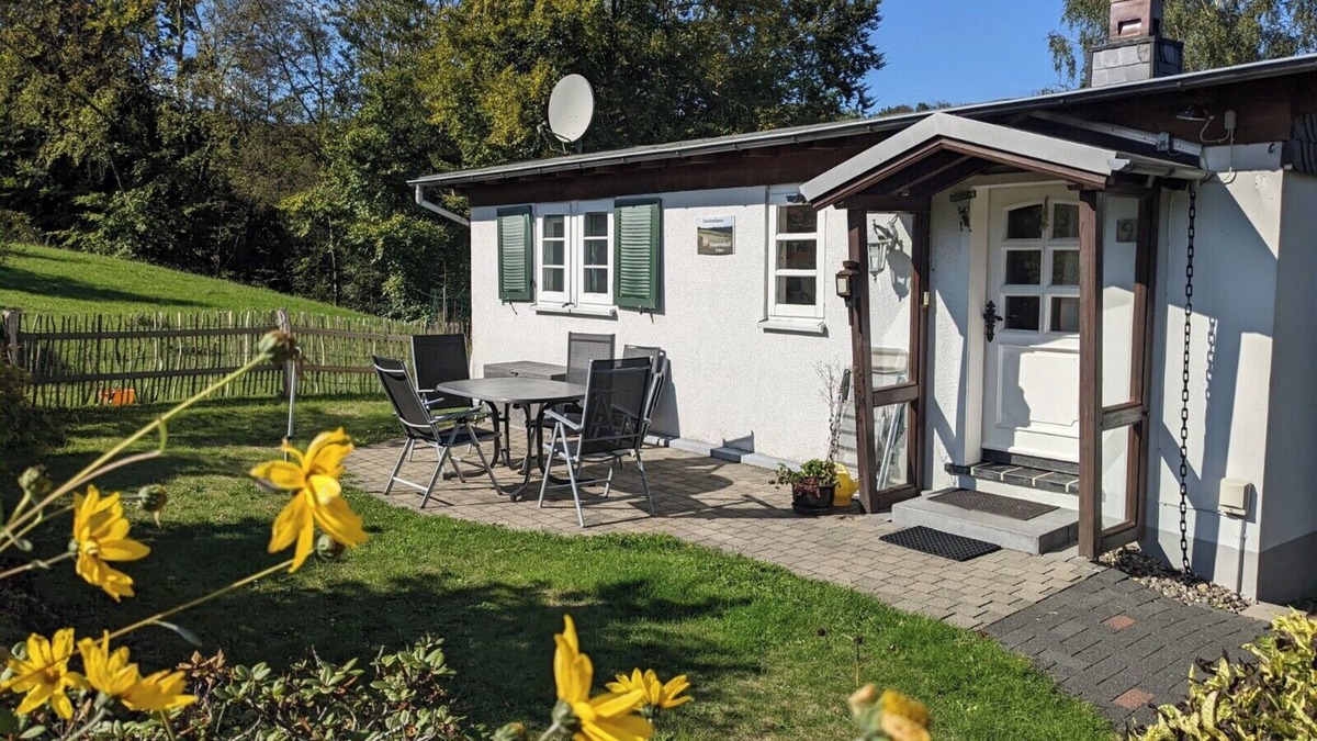 Wermelskirchen House | Holiday house with terrace/garden farm fields