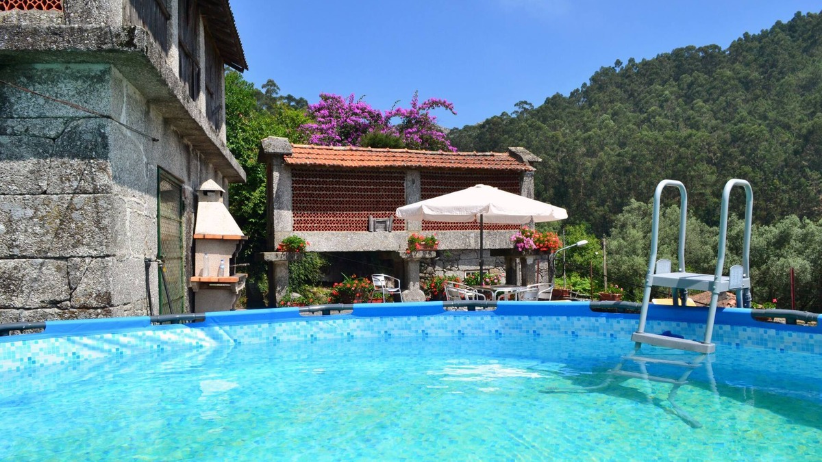Amares House | Holiday house with pool, beautiful views and close to Gerês!