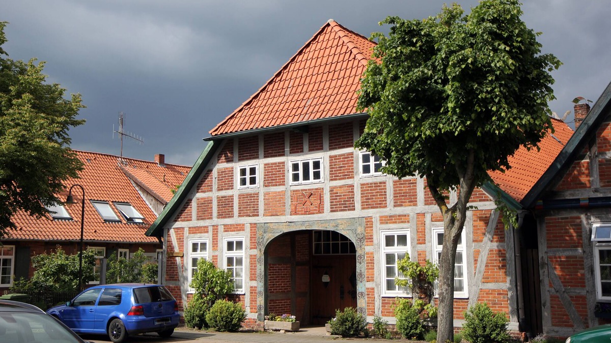 Ahlden House | holiday in a renovated 18th Century cottage