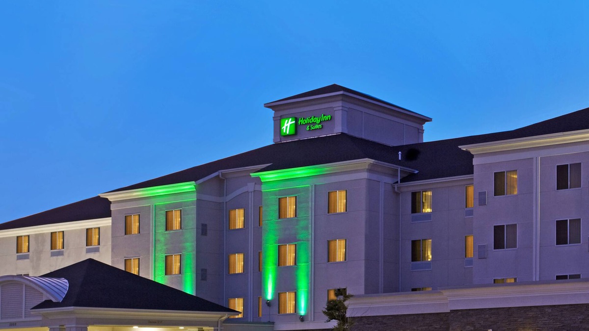 Bloomington Hotel | Holiday Inn Bloomington-Airport by IHG