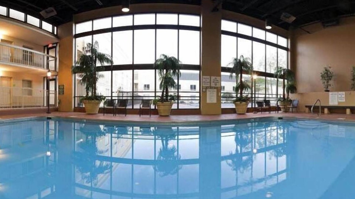 Blytheville Hotel | Holiday Inn Blytheville by IHG