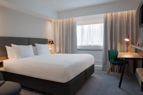 Bolton Hotel | Holiday Inn Bolton Centre by IHG