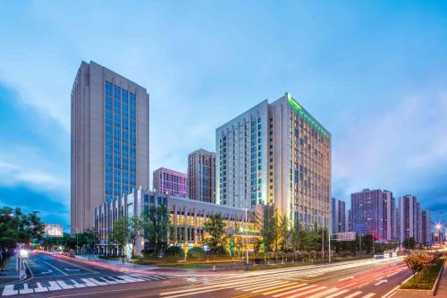 Chongqing University Town Hotel | Holiday Inn Chongqing University Town by IHG
